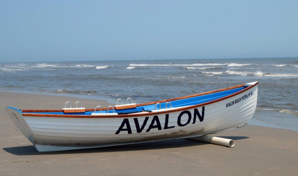 avalon boat picture on sand